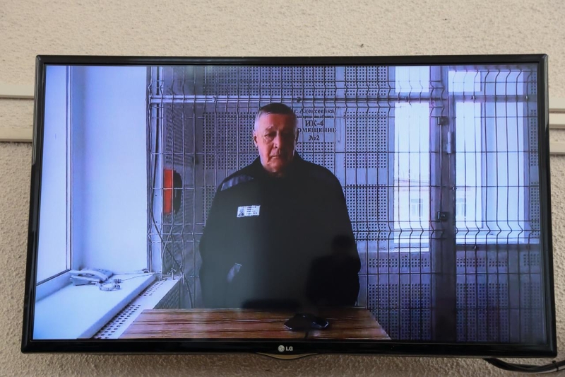 Прокурор попросил лишить генерала Попова звания