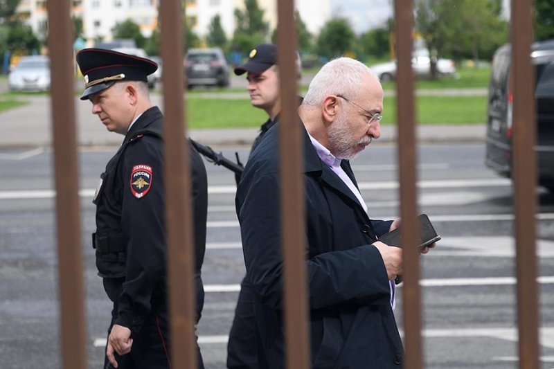 &laquo;Промолчать могу, соврать&nbsp;&mdash; нет&raquo;: история Николая Сванидзе