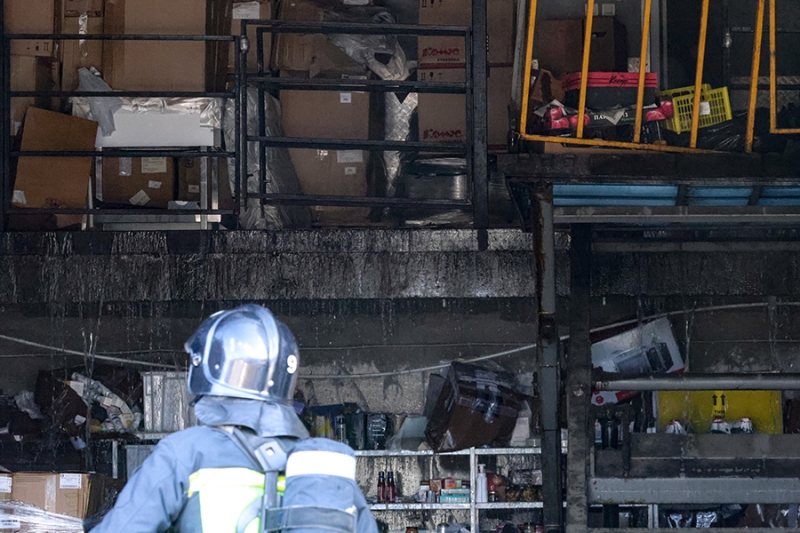 Прорыв трубы с кипятком в московском ТЦ «Времена года». Фоторепортаж