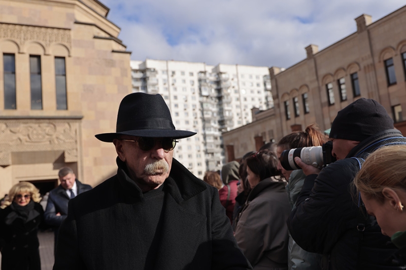 Прощание с Тиграном Кеосаяном. Фоторепортаж