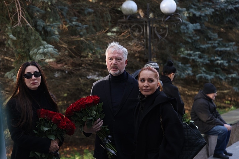 Прощание с ведущим «Утренней звезды» Юрием Николаевым. Фото