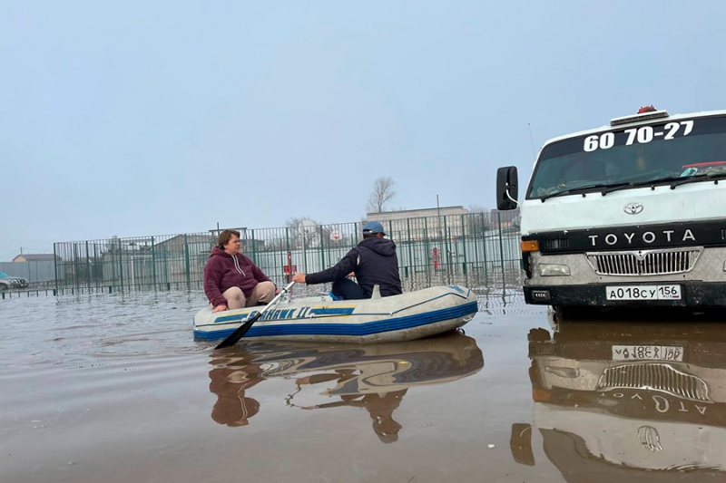 &laquo;Просто наблюдаем и поверить не можем&raquo;. Как в Оренбурге ждут