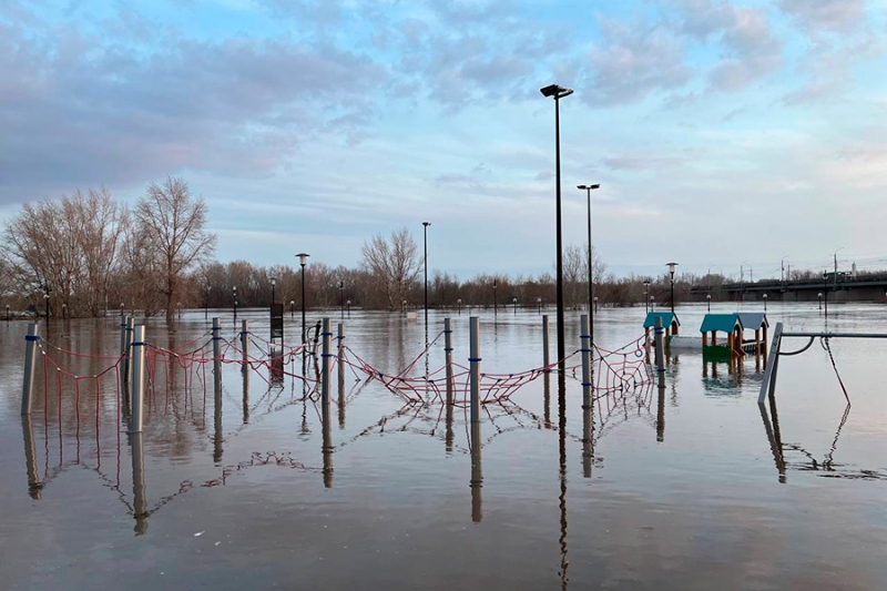 &laquo;Просто наблюдаем и поверить не можем&raquo;. Как в Оренбурге ждут