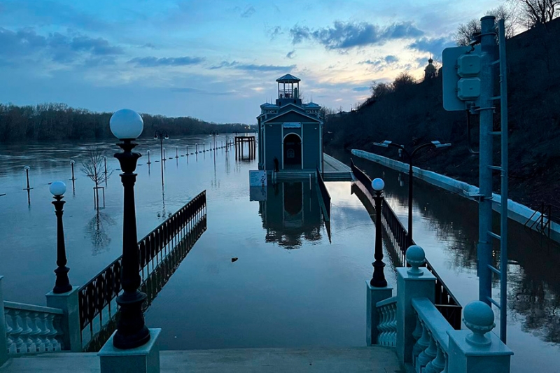 &laquo;Просто наблюдаем и поверить не можем&raquo;. Как в Оренбурге ждут