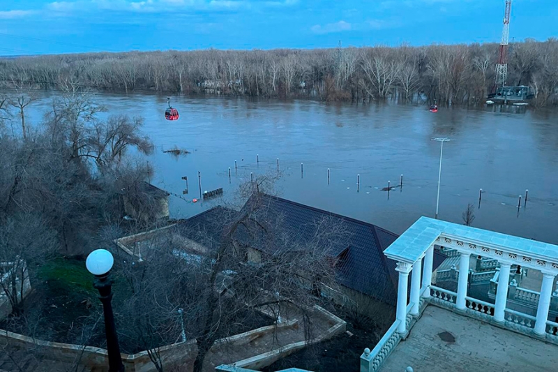 &laquo;Просто наблюдаем и поверить не можем&raquo;. Как в Оренбурге ждут