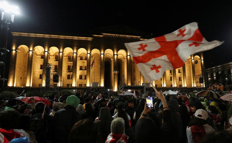 Протестующие против повышения налогов ворвались в парламент Кении