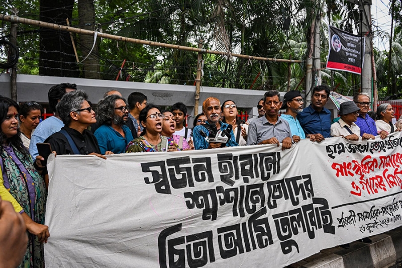 Протесты, покушения и падения режимов: политические потрясения 2024