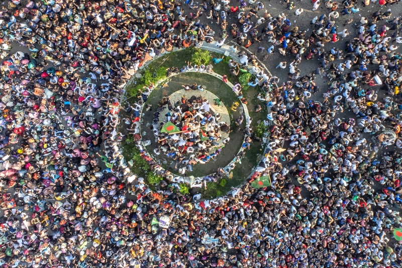 Протесты в Бангладеш и отставка премьера. Фоторепортаж