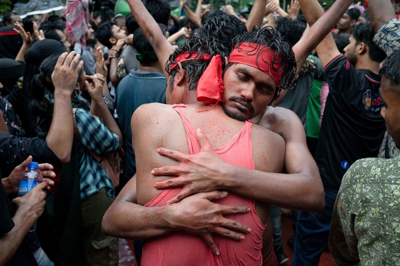 Протесты в Бангладеш и отставка премьера. Фоторепортаж