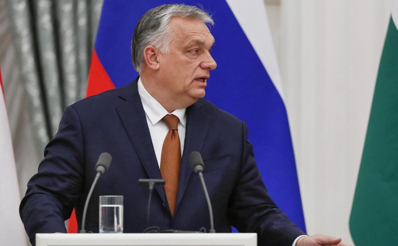 Пугачева и Медведев простились с Горбачевым