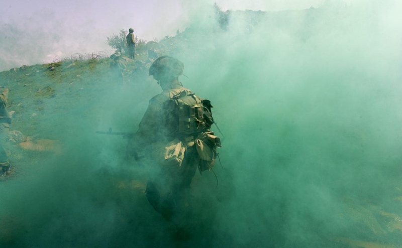 Путин денонсировал договор об армиях в Европе