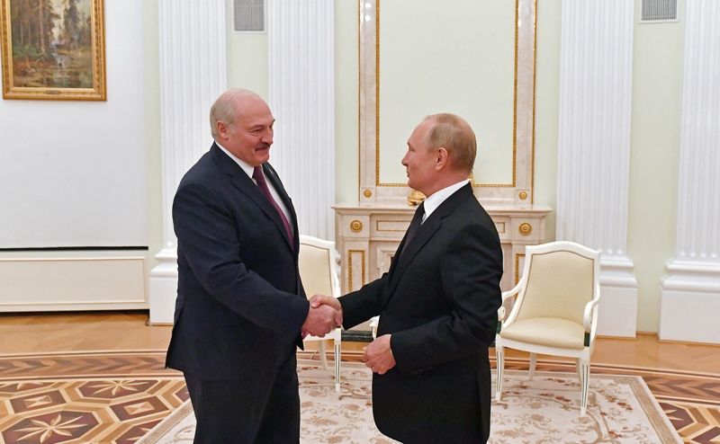 Путин и Лукашенко договорились о ценах на газ для Минска в следующем году