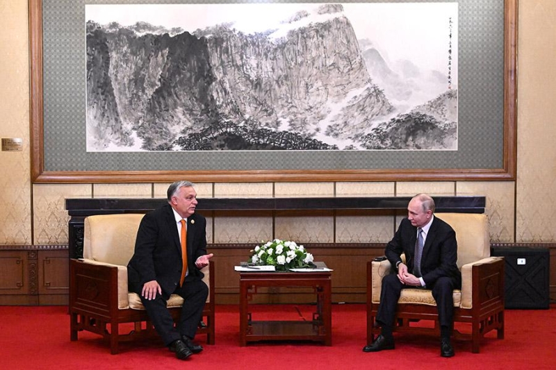 Путин и Си провели конфиденциальные переговоры «за чашкой чая»