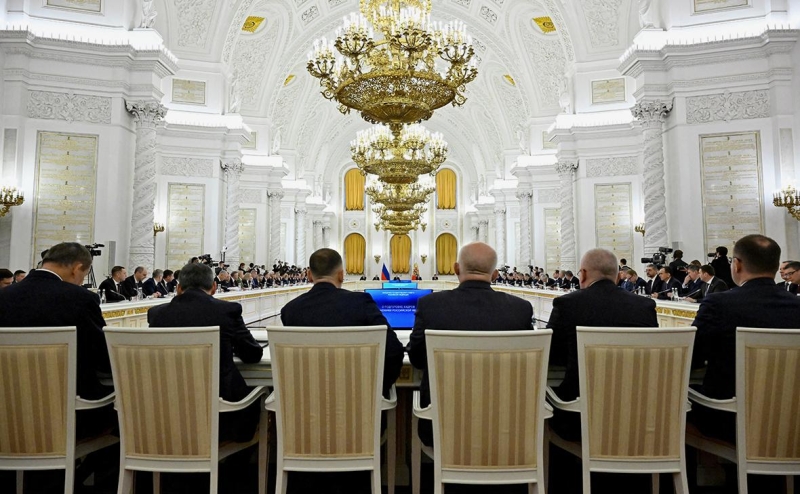 Путин на встрече с бизнесом обсудил тему урегулирования на Украине