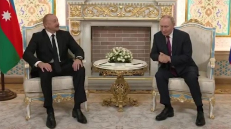 Путин начал встречу с Алиевым со слов о катастрофе самолета AZAL