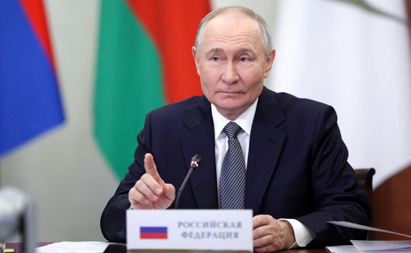 Путин объяснил, почему Россия не спешит с применением &laquo;Орешника&raquo;