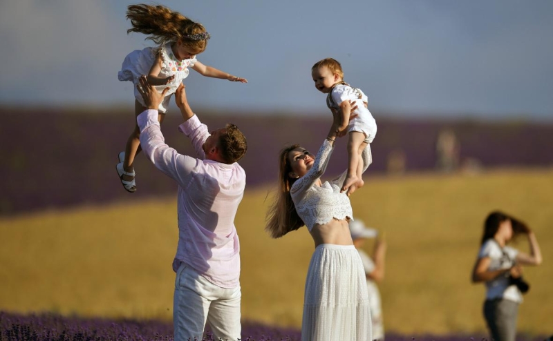 Путин поддержал идею создания всероссийской службы помощи семье