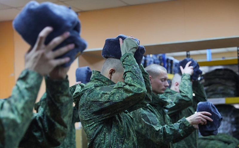 Путин подписал указ о первом круглогодичном военном призыве