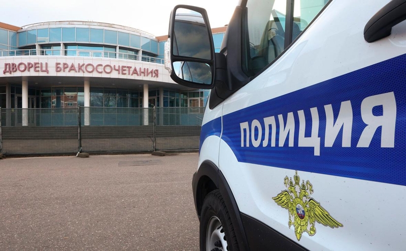 Путин подписал закон о борьбе с фиктивными браками с иностранцами