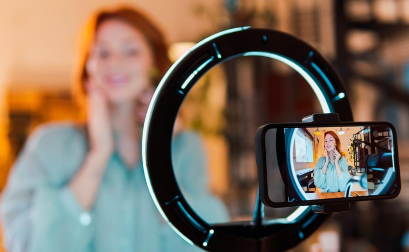 Путин подписал закон о запрете рекламы в Instagram