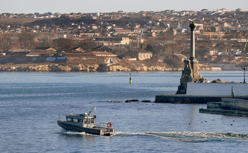 Путин пообещал сделать все для пресечения любых угроз Крыму