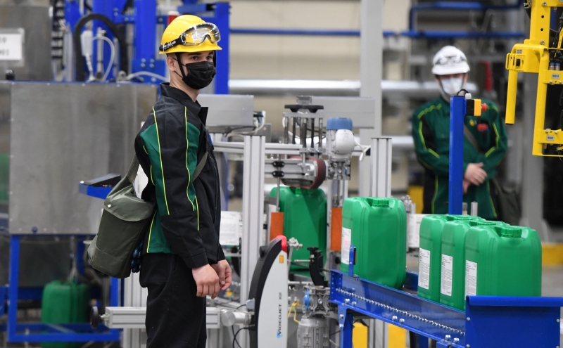 Путин поручил изучить создание трех электростанций для экспорта водорода