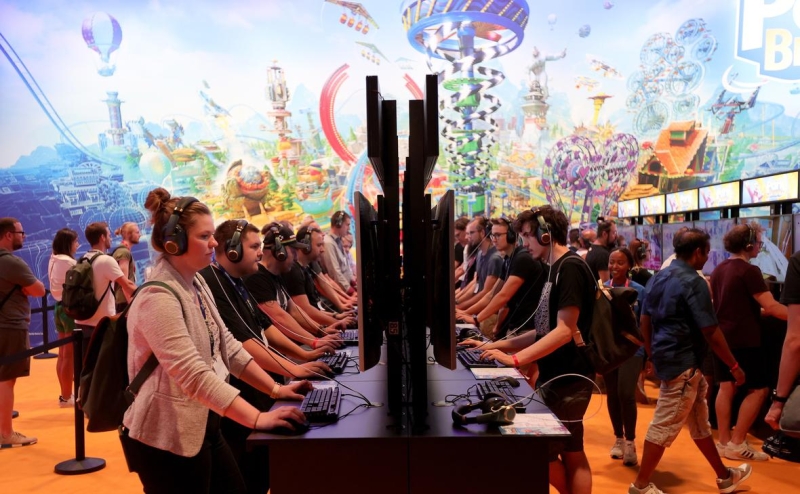 Путин поручил проверять информацию в видеоиграх на соответствие