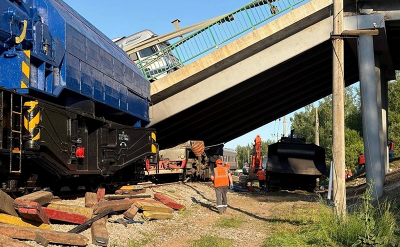 Путин после крушений поездов позвонил Богомазу и главе РЖД