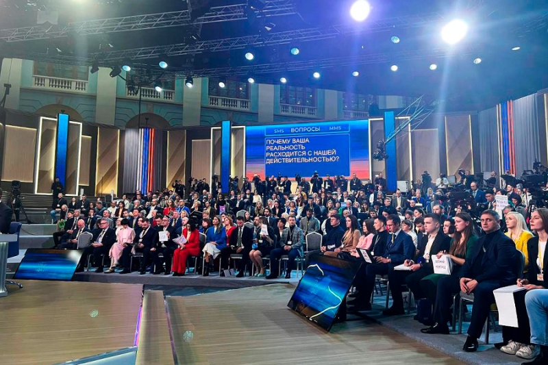 Путин поспорил с данными о «космическом» росте цен на машины АвтоВАЗа