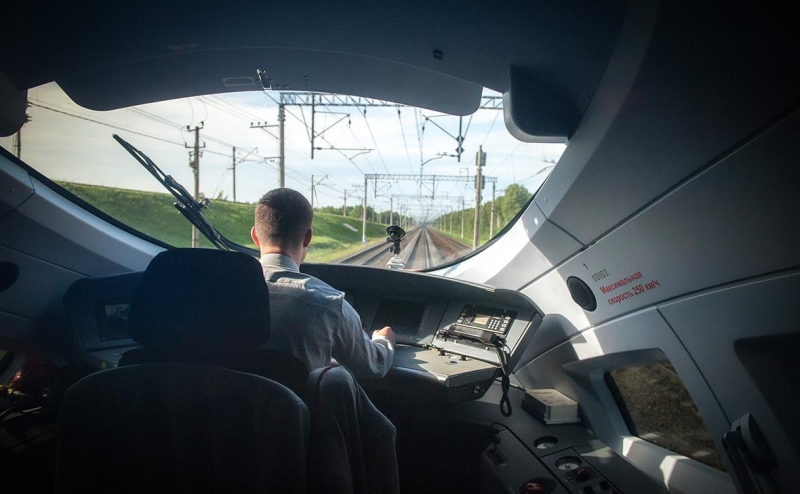 Путин поставил дедлайн правительству по финансированию дороги в