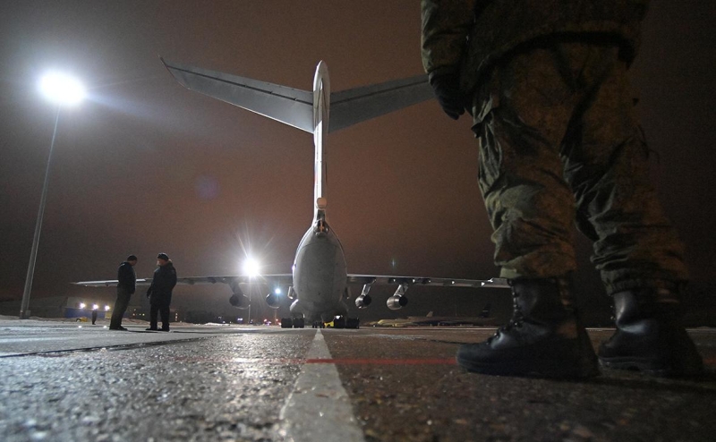 Путин потребовал не ставить новые системы вооружений «в чистом поле»