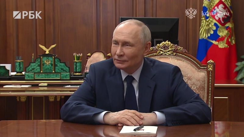 Путин предложил оренбургскому губернатору возглавить Свердловскую