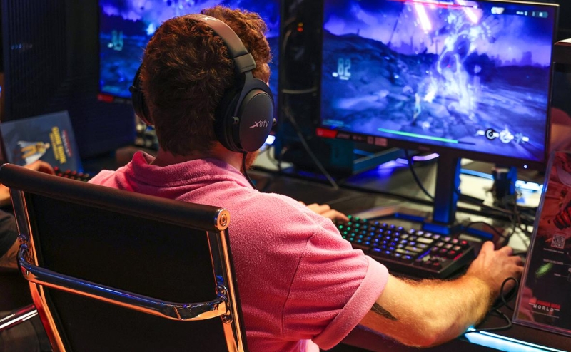 Путин предложил создать механизмы контроля за рынком компьютерных игр