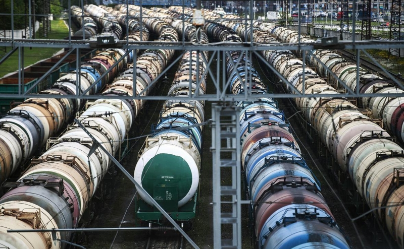 Путин предупредил о риске утраты Россией суверенитета из-за нефти и