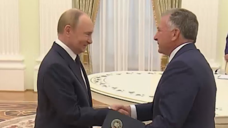 Путин принял в Кремле посланника Трампа