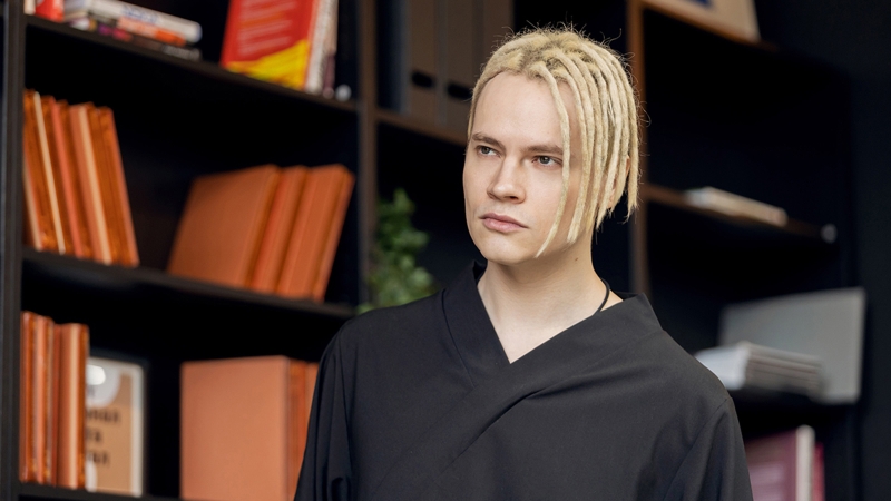 Путин присвоил певцу Shaman звание заслуженного артиста России