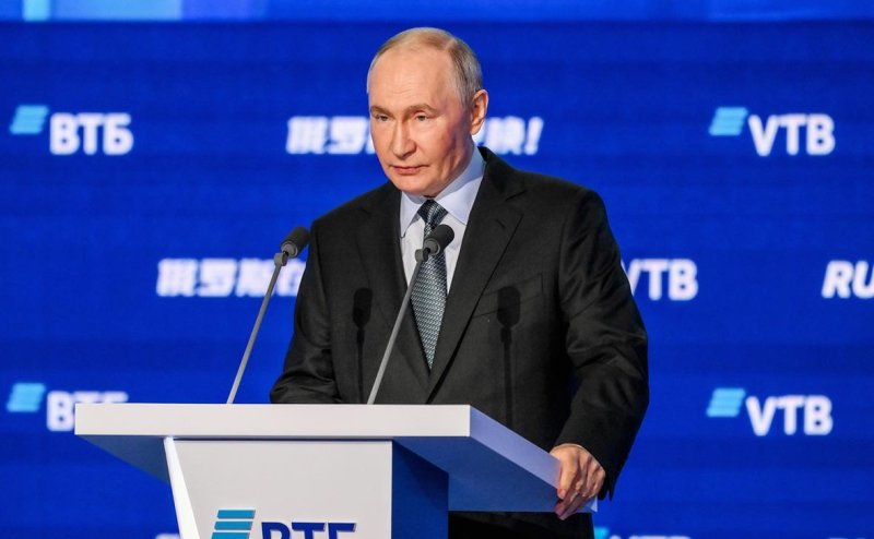 Путин призвал не допускать &laquo;структурных перегибов&raquo; в борьбе с