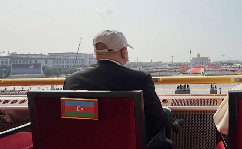 Путин рассказал, как перекинулся двумя-тремя словами с Алиевым