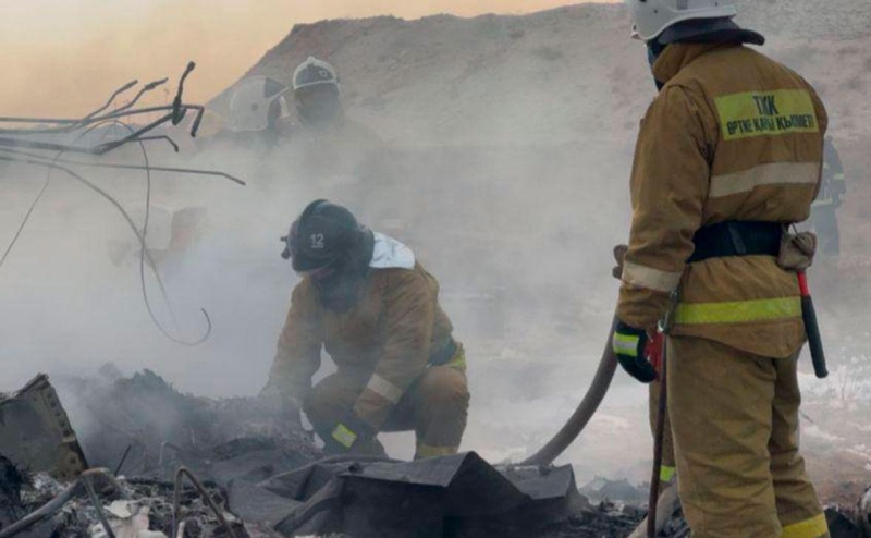 Путин рассказал о двух ракетах ПВО, взорвавшихся рядом с лайнером AZAL