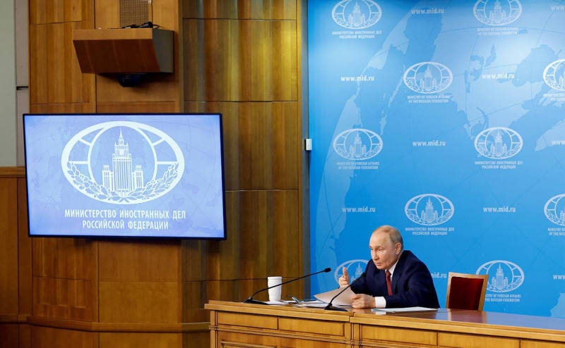 Путин рассказал о переговорах о будущем Херсонской и Запорожской