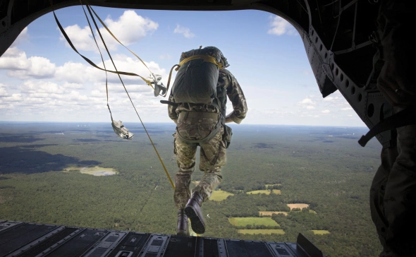 Путин разрешил ряду западных фондов продать российские ценные бумаги