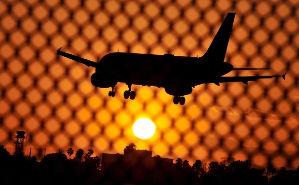 Путин разрешил Сберу сделки с акциями нескольких нефтяных компаний