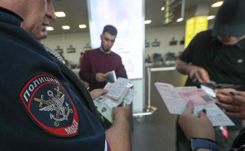 Путин создал новую службу по вопросам гражданства и мигрантов