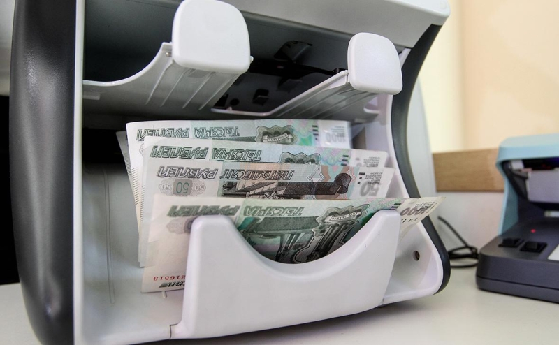 Путин утвердил новый минимальный размер оплаты труда в России