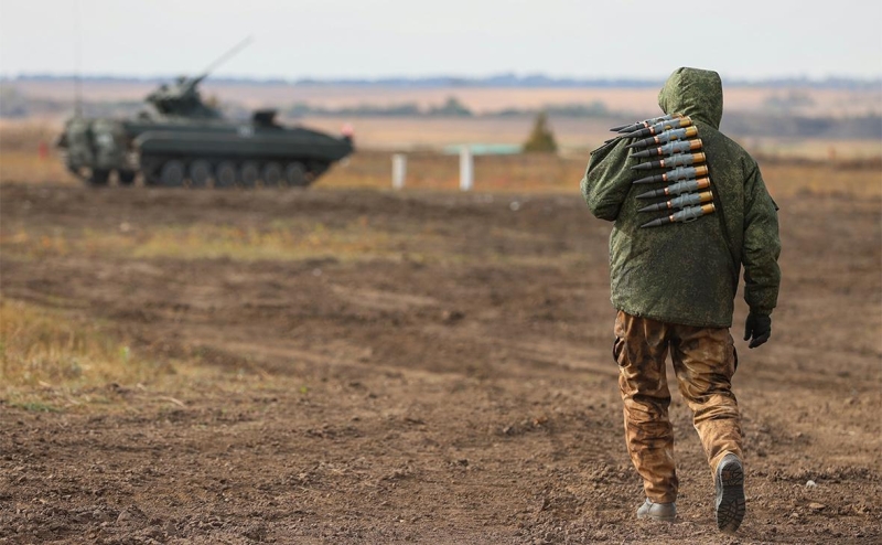 Путин заявил, что России пришлось «расчехлить автомат»