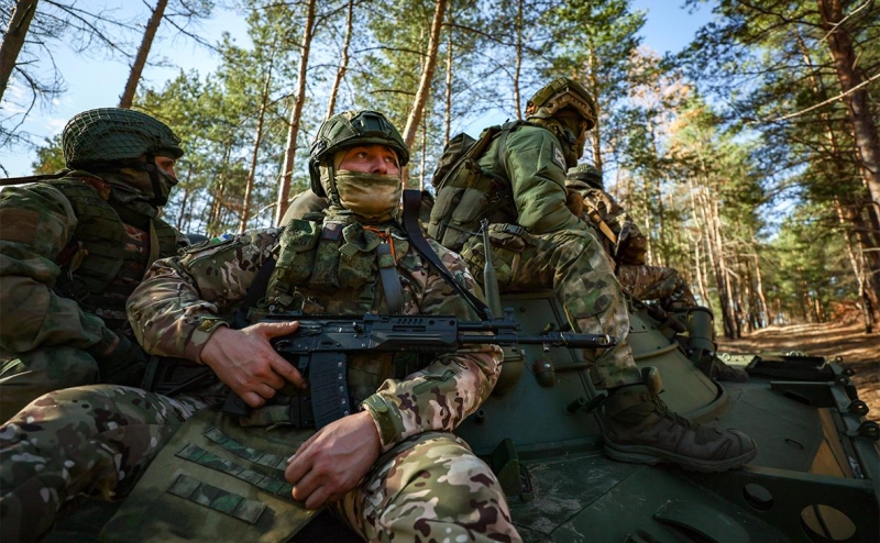 Путин заявил, что России пришлось «расчехлить автомат»