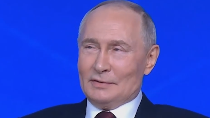 Путин&nbsp;&mdash; о мире, Украине и новых военных операциях. Главное с прямой