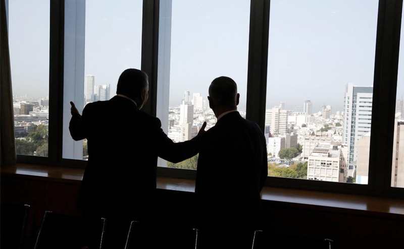 Работавший с россиянами армянский брокер закроет счета части