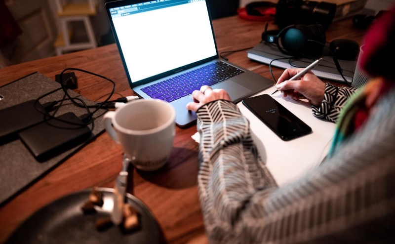 Работодатели стали реже увольнять сотрудников за публикации в соцсетях