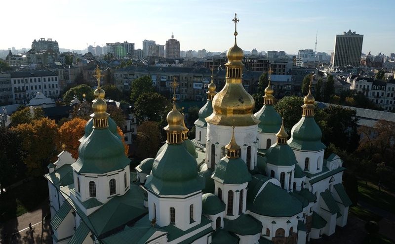 Рада приняла закон, позволяющий запретить УПЦ за связь с Россией
